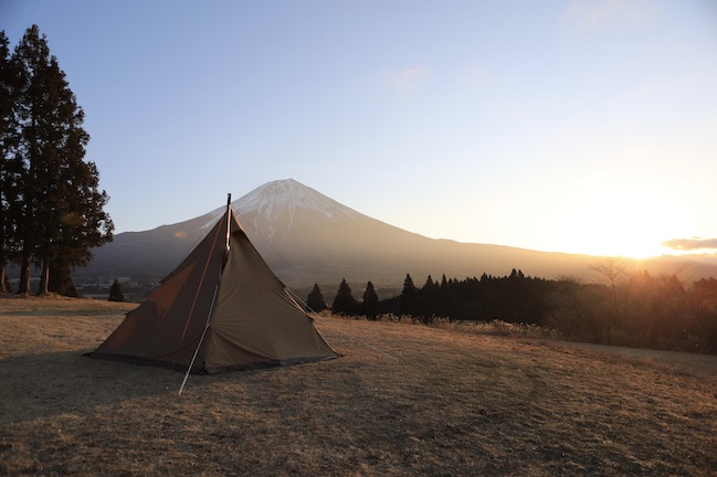 富士山YMCAグローバルエコヴィレッジにてテント設営