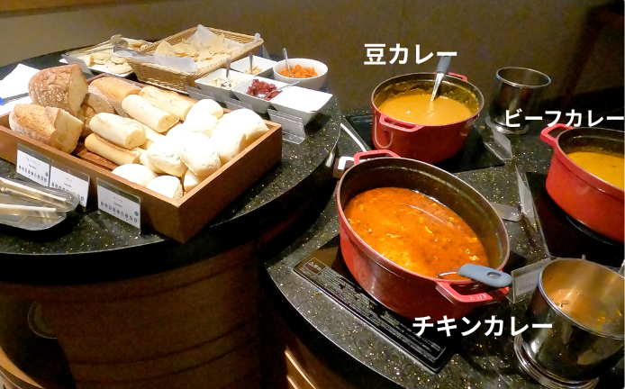 シェラトン・グランデ東京ベイホテルのクラブラウンジ夜